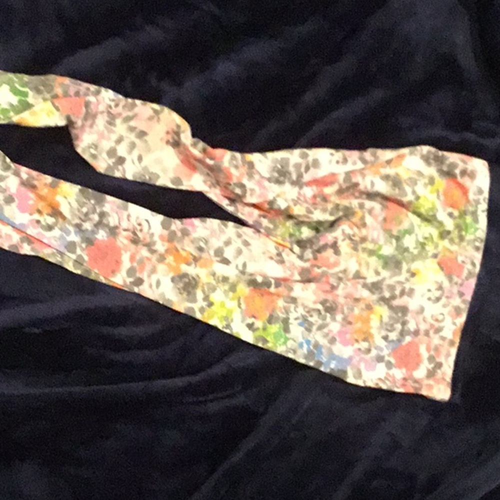 Pants with floral design